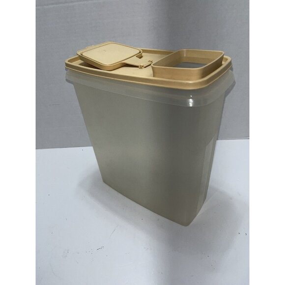 Tupperware Other - Vintage Tupperware Cereal Keeper 1588-5 with Beige Lid
